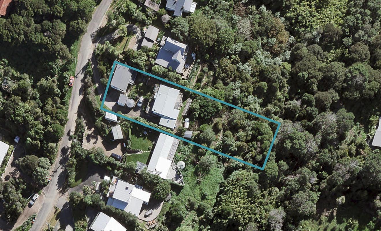 13 Burrell Road, Oneroa, Waiheke Island - Carousel 1