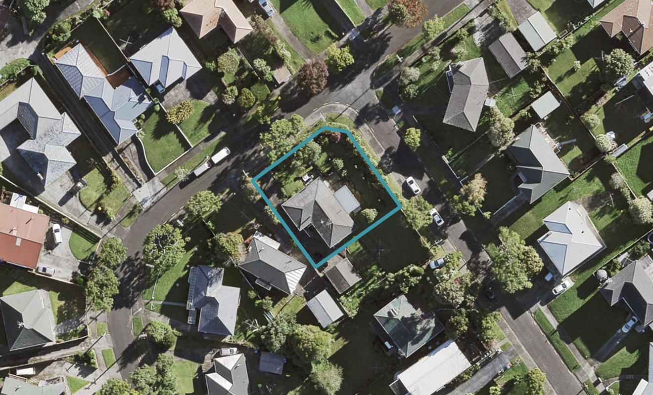 33E Peter Mulgrew Street, New Windsor, Auckland - Carousel 1