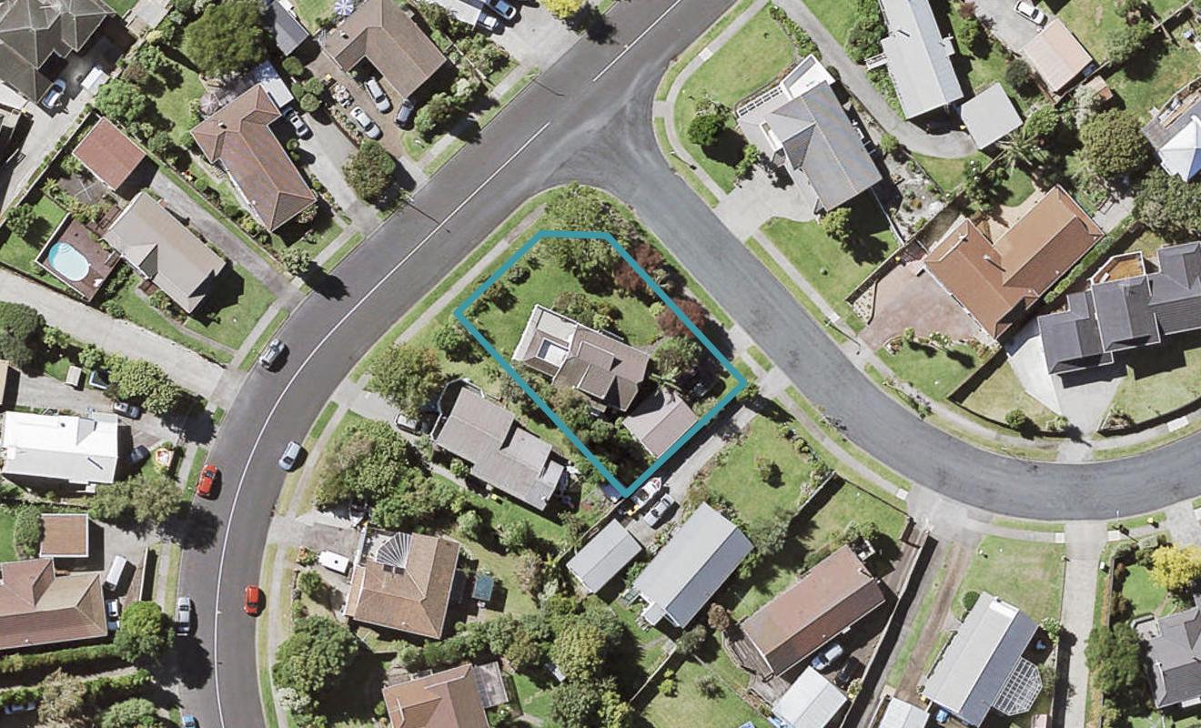 1B Sheralee Place, Bucklands Beach, Auckland - Carousel 1
