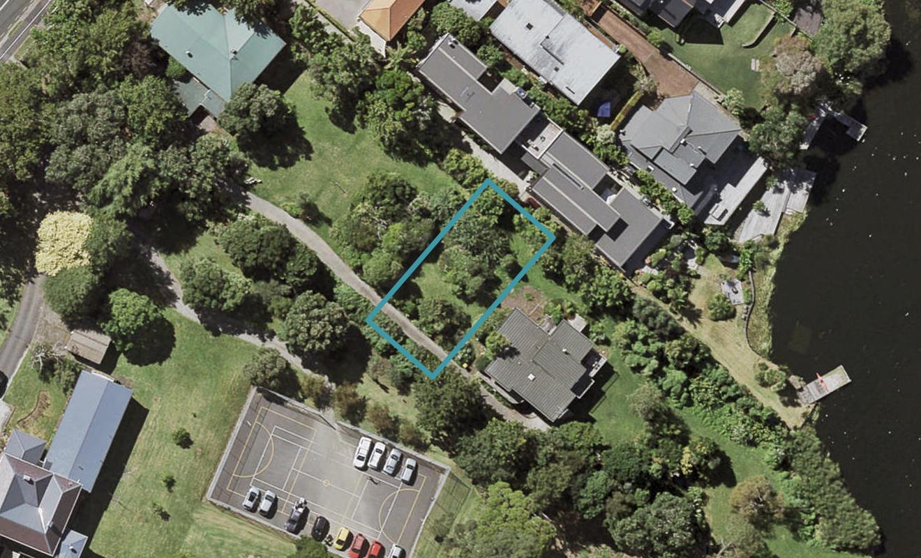 20 Macbeth Court, Milford, Auckland - Carousel 1