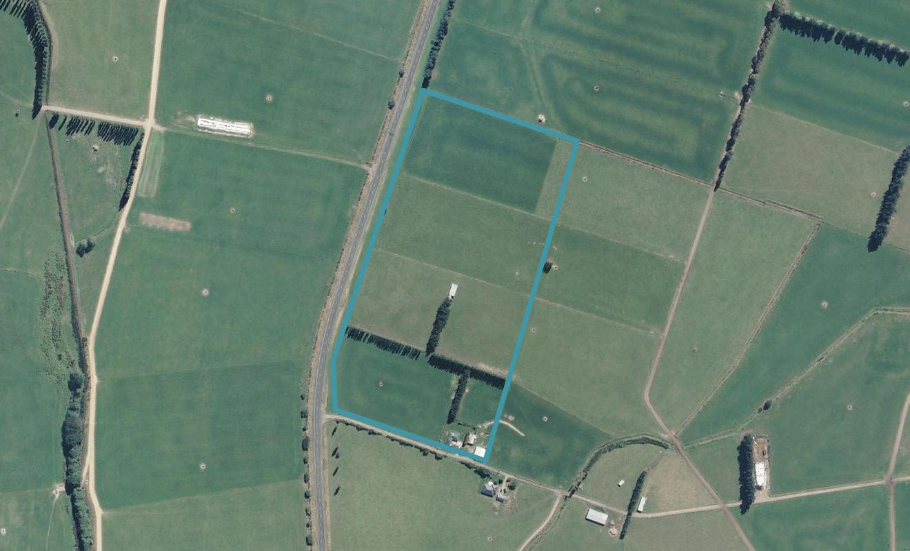 881A Dipton Winton Highway, Winton - Carousel 1