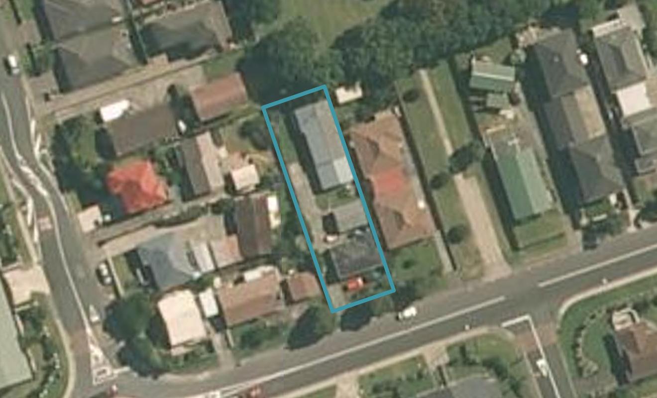 2/21 West Hoe Road, Orewa, Orewa - Carousel 1