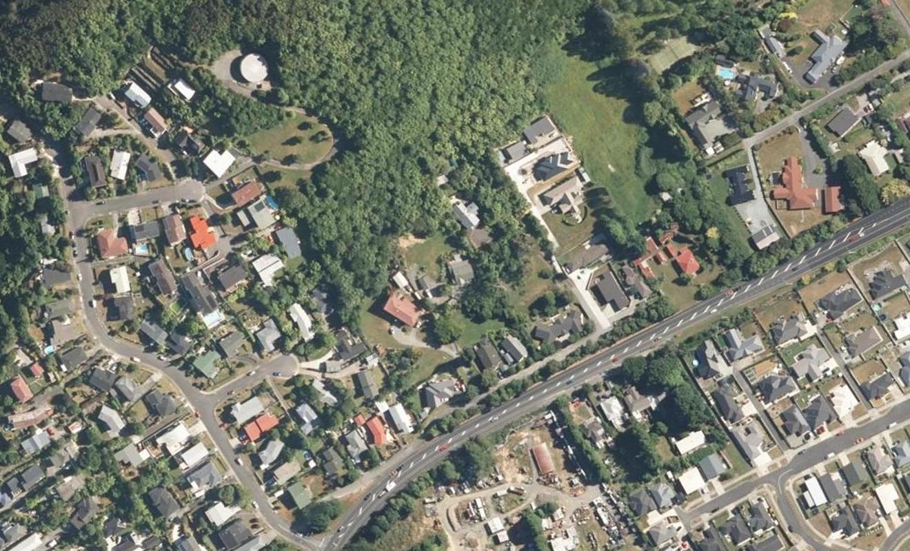25 Kahikatea Lane, Brown Owl, Upper Hutt - Carousel 1