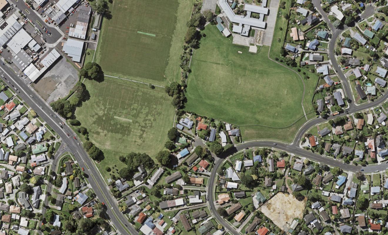 1/7 Cindy Place, Pakuranga, Auckland - Carousel 1