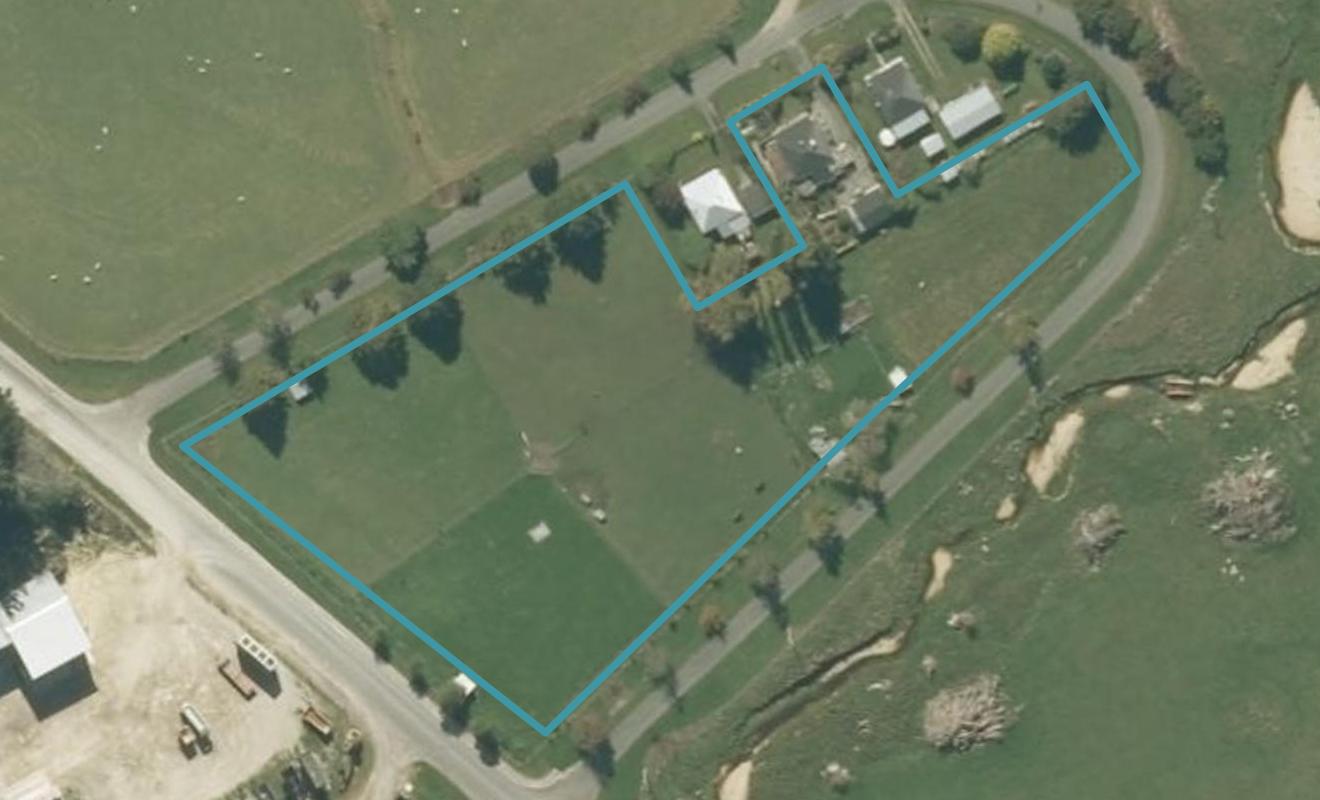 16 Tailings Street, Waikaka, Gore - Carousel 1