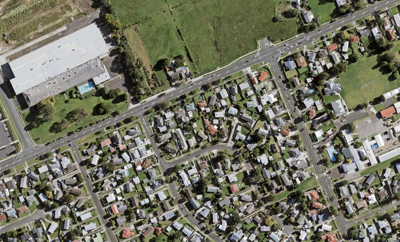 8E Brentford Place, Manurewa, Auckland - Carousel 1
