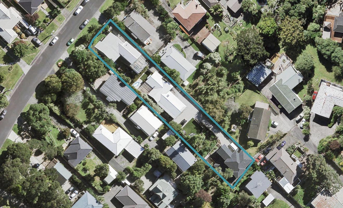 41A Fairmount Road, Titirangi, Auckland - Carousel 1