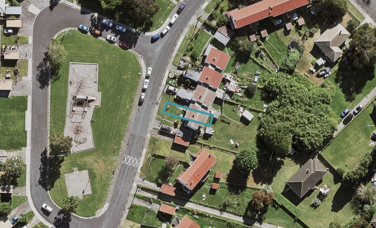 59 Cadness Street, Northcote, Auckland - Carousel 1