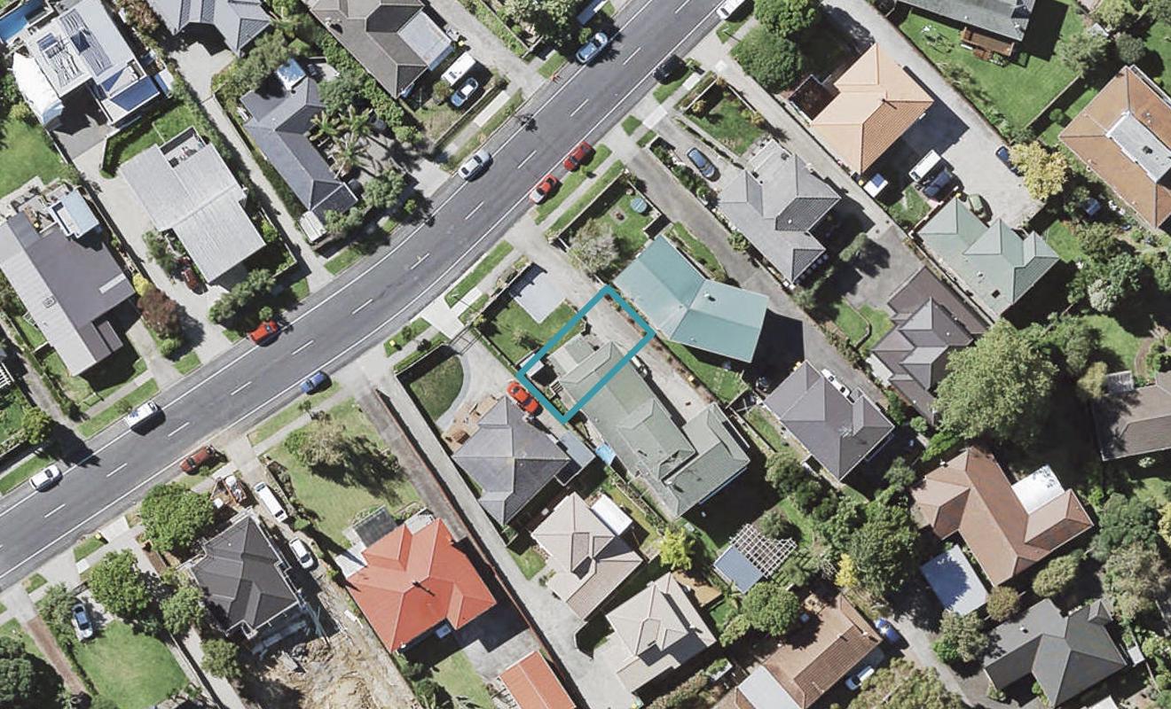 18B Bradbury Road, Botany Downs, Auckland - Carousel 1