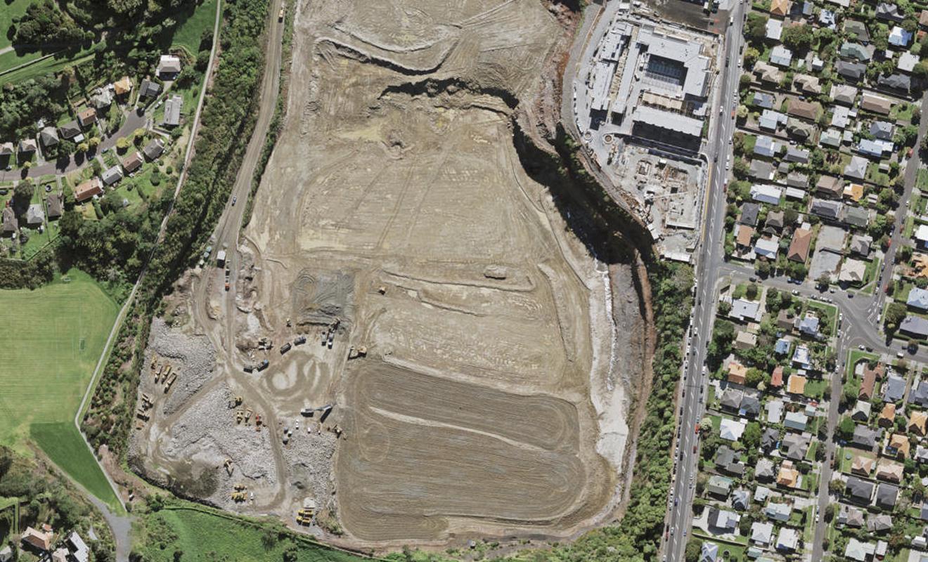 4 Te Toka A Whenua Avenue, Three Kings, Auckland - Carousel 1