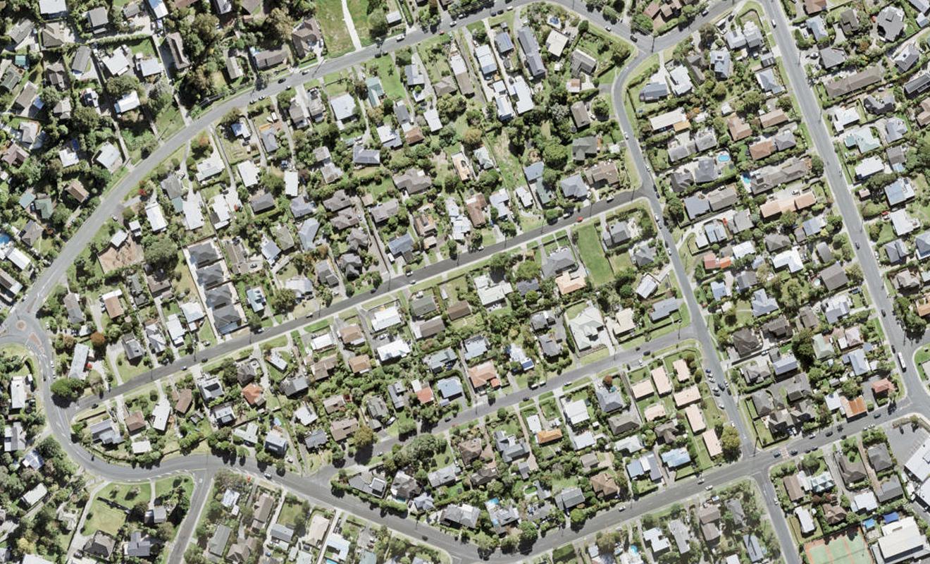 1/12 Manuwai Road, Torbay, Auckland - Carousel 1