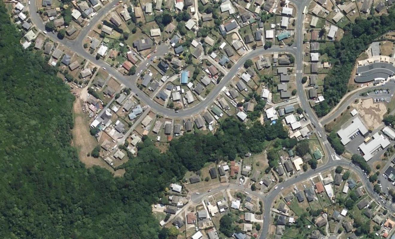 22 Rangituhi Crescent, Takapuwahia, Porirua - Carousel 1