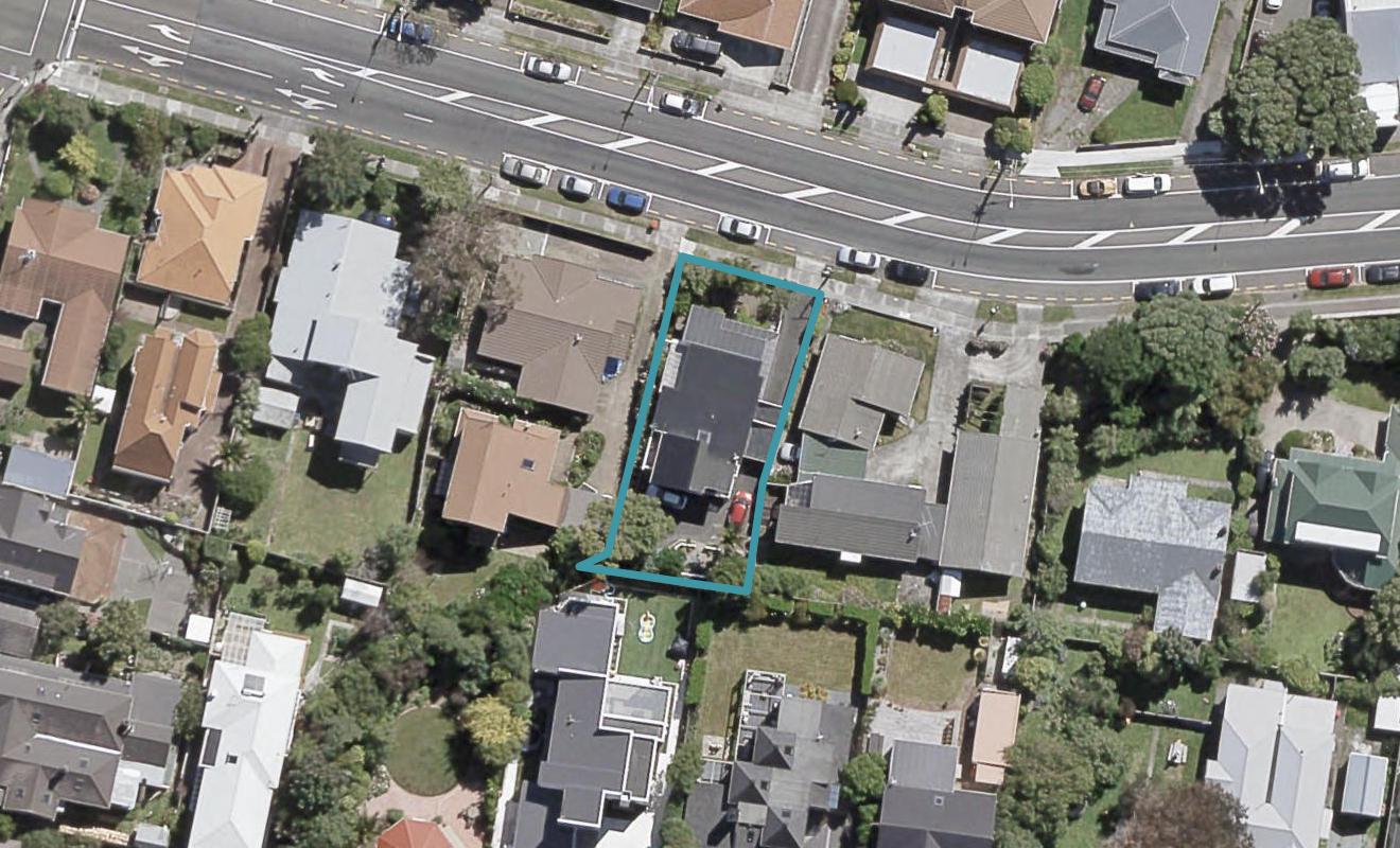 44 Kings Crescent, Hutt Central, Lower Hutt - Carousel 1