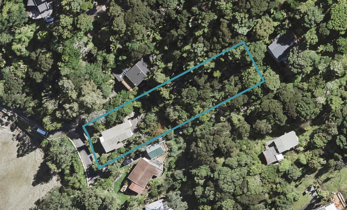 4 Aydon Road, Titirangi, Auckland - Carousel 1