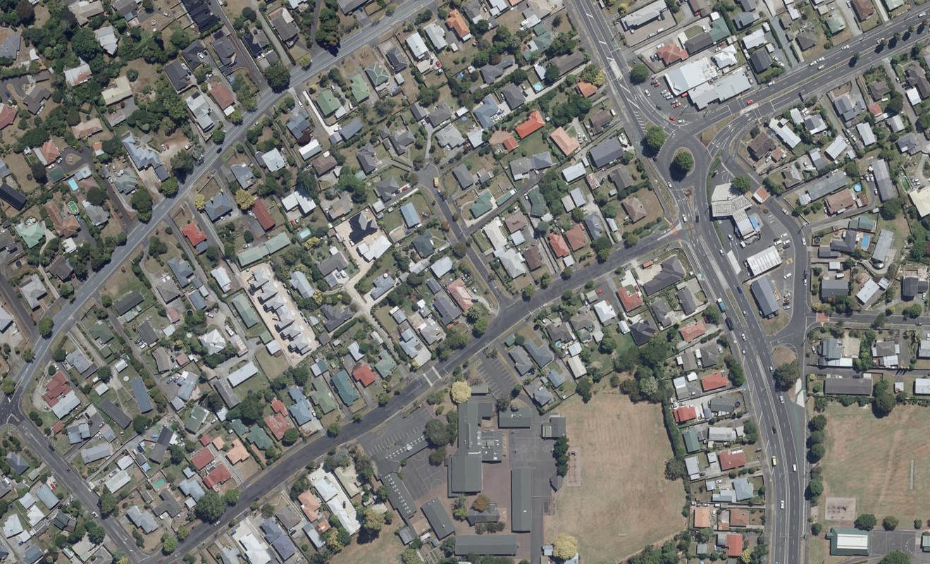 1 Heather Place, Melville, Hamilton - Carousel 1