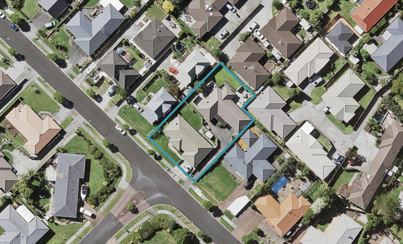 1/51 Frank Nobilo Drive, Golflands, Auckland - Carousel 1