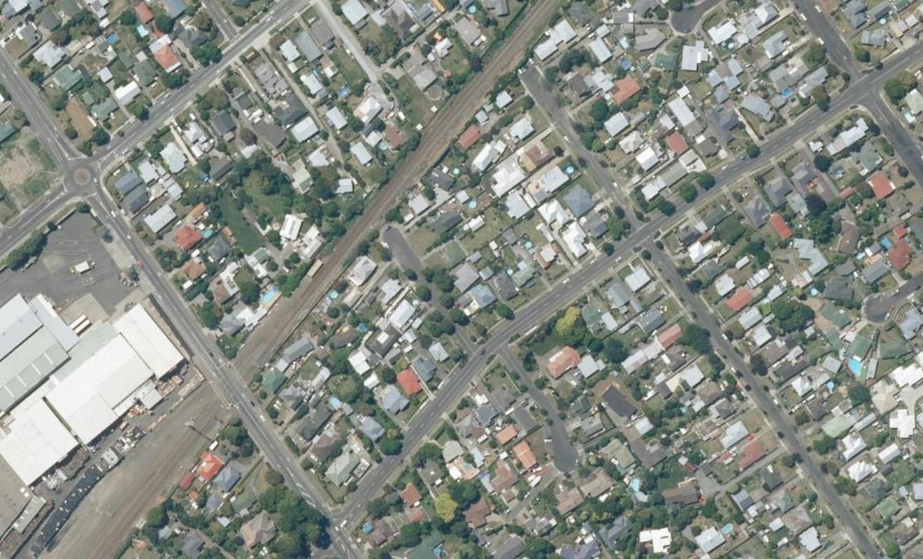 106 Barden Street, Mayfair, Hastings - Carousel 1