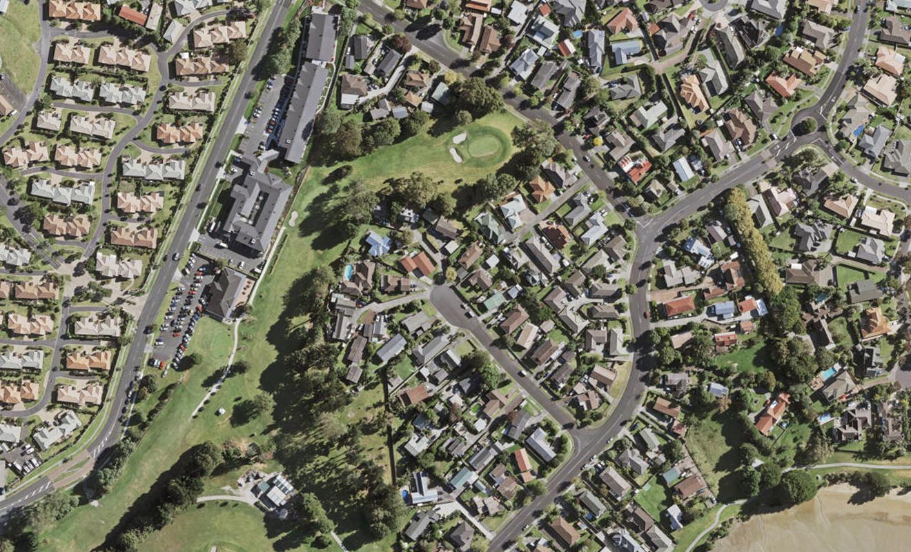 15 Oakmont Place, Wattle Downs, Auckland - Carousel 1