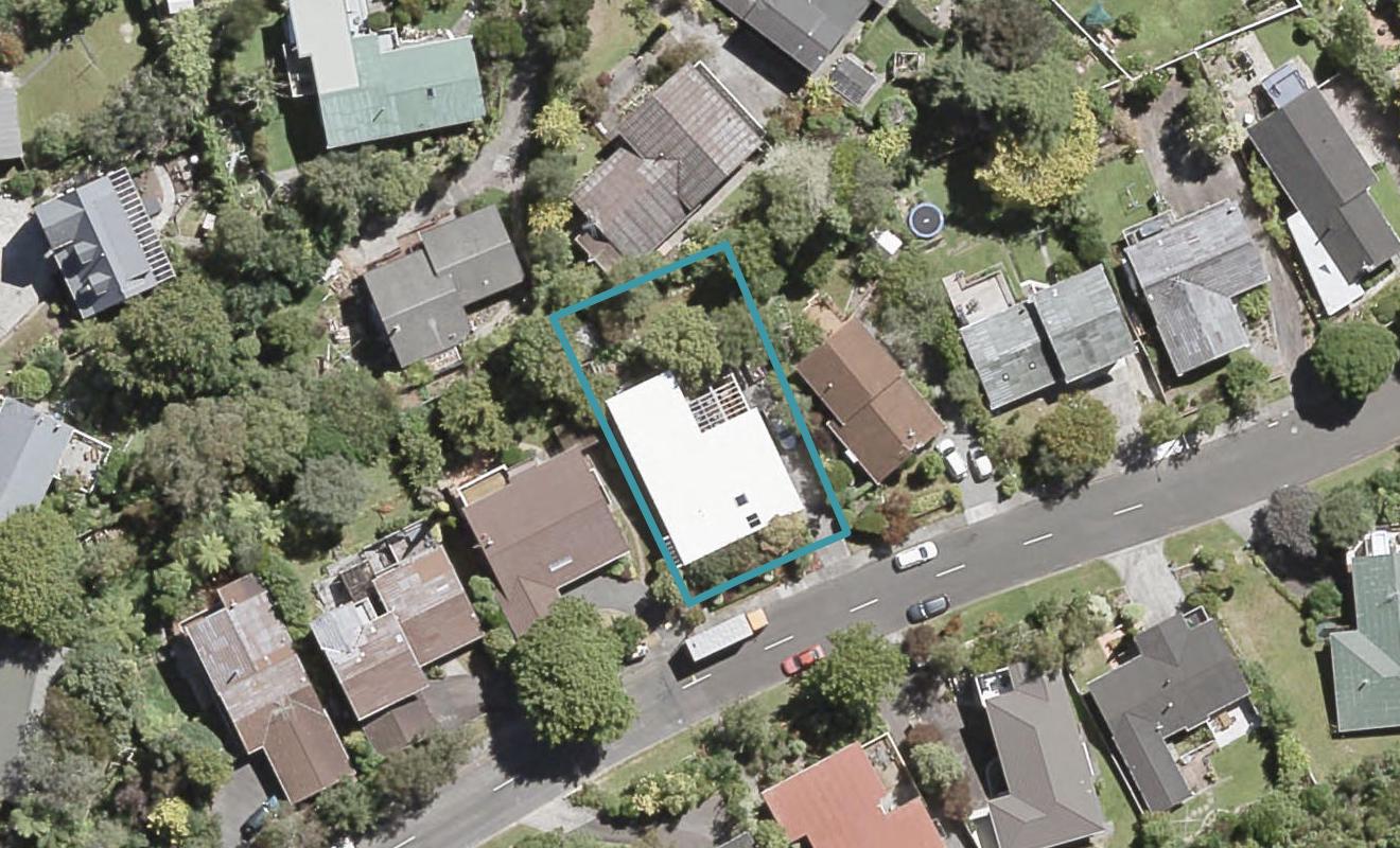 13 Chichester Drive, Pinehaven, Upper Hutt - Carousel 1