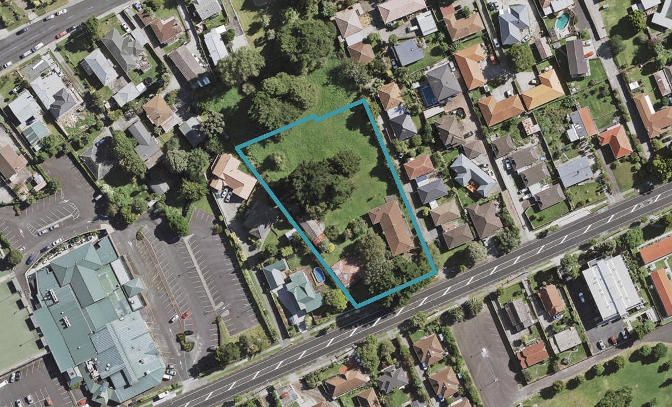 20B Alfriston Road, Manurewa East, Auckland - Carousel 1