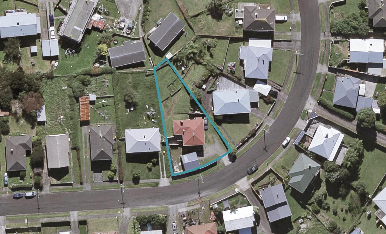 17 Banks Street, Marfell, New Plymouth - Carousel 1