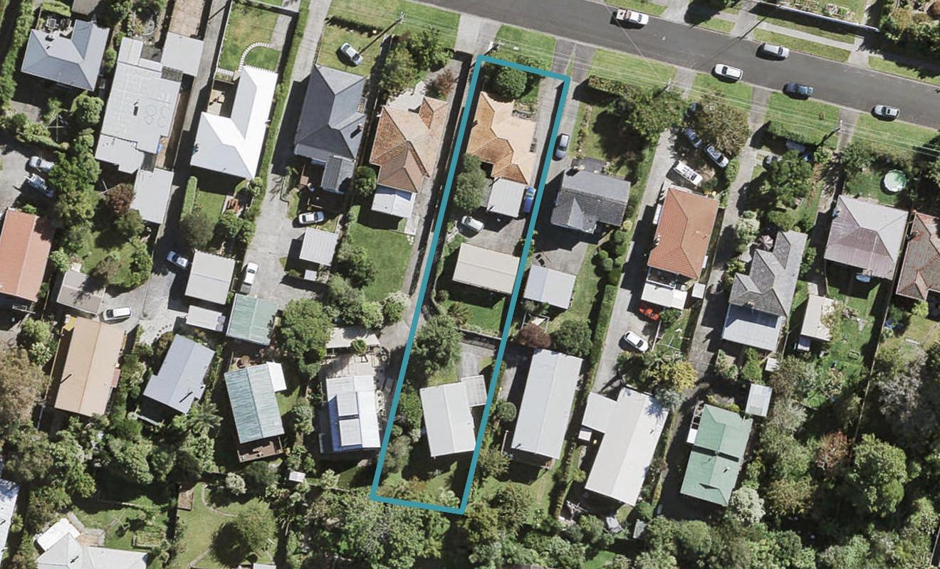 1/30 Savoy Road, Glen Eden, Auckland - Carousel 1