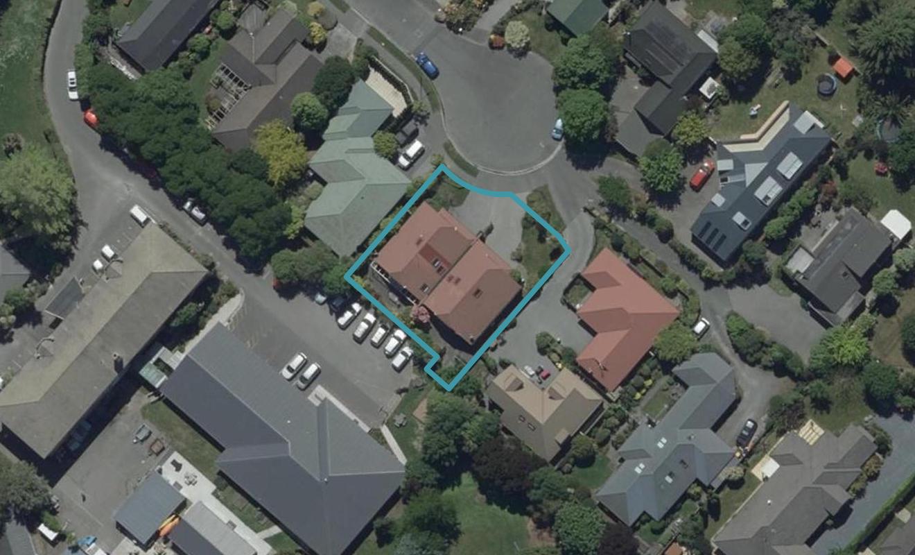 2/8 Cottesmore Close, Burnside, Christchurch - Carousel 1