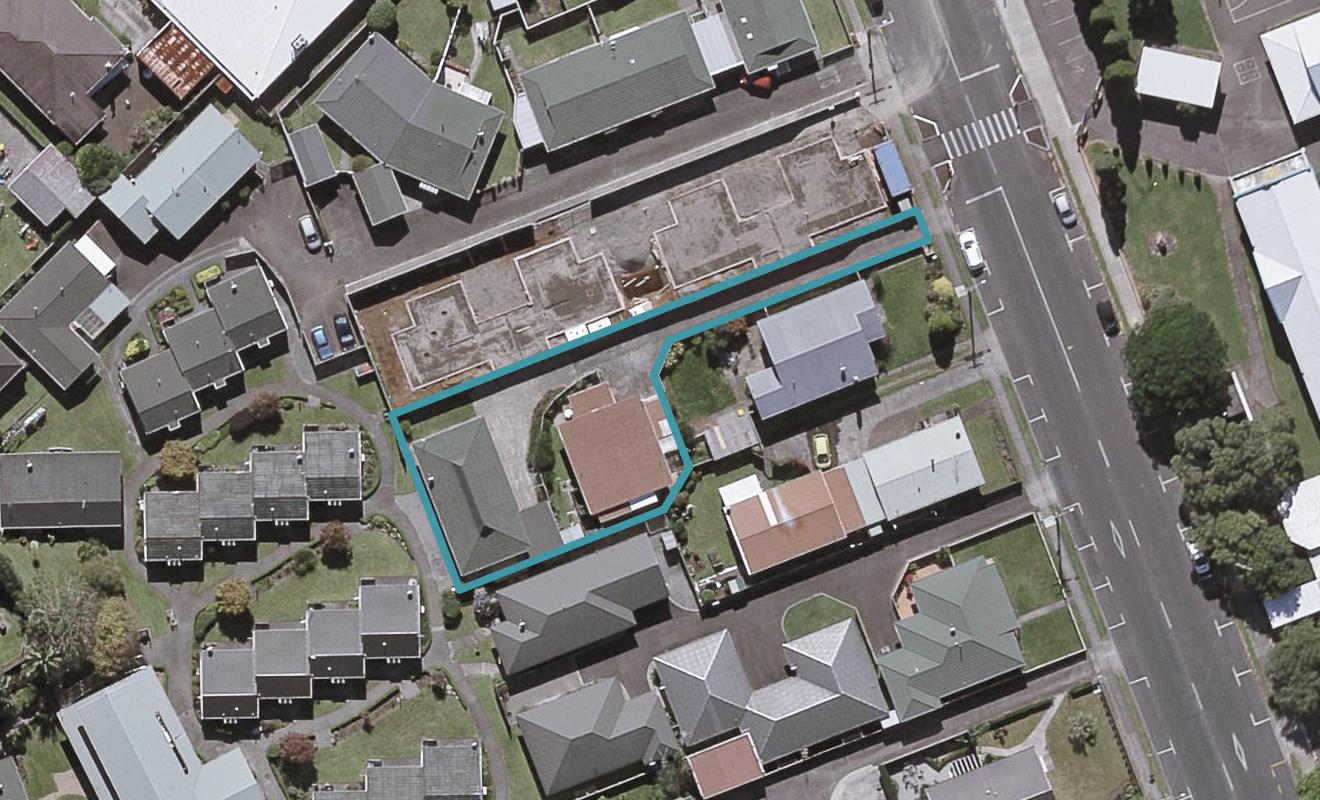 38B Sanders Avenue, Westown, New Plymouth - Carousel 1