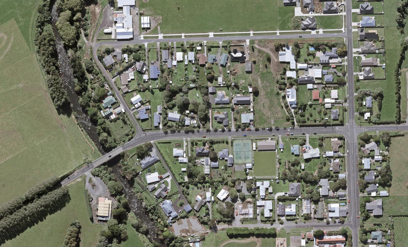 527 Manutahi Road, Lepperton, New Plymouth - Carousel 1