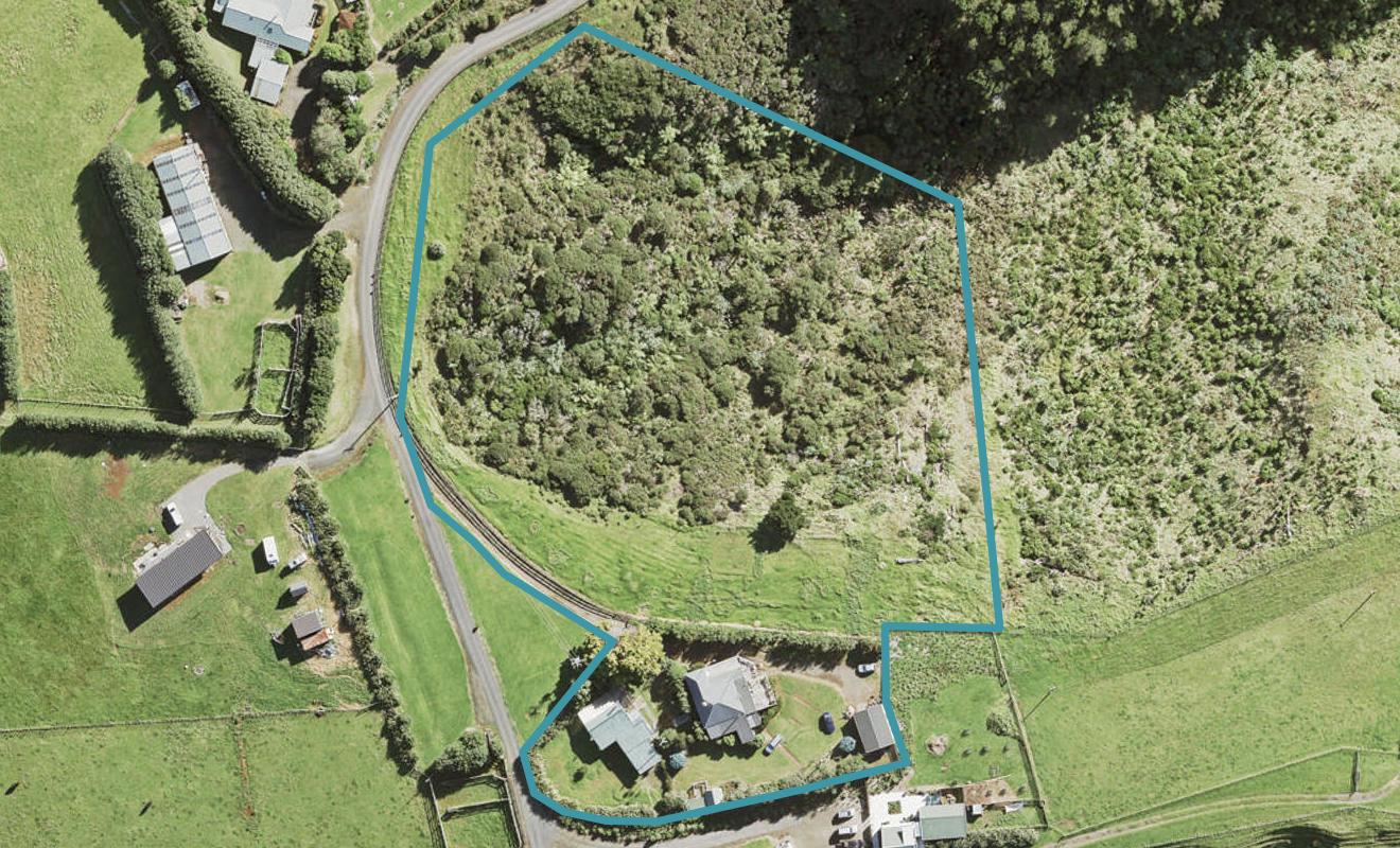 223A Constable Road, Muriwai, Waimauku - Carousel 1
