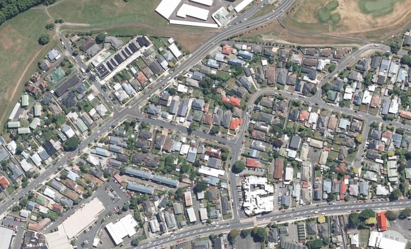 30 Mills Street, Boulcott, Lower Hutt - Carousel 1