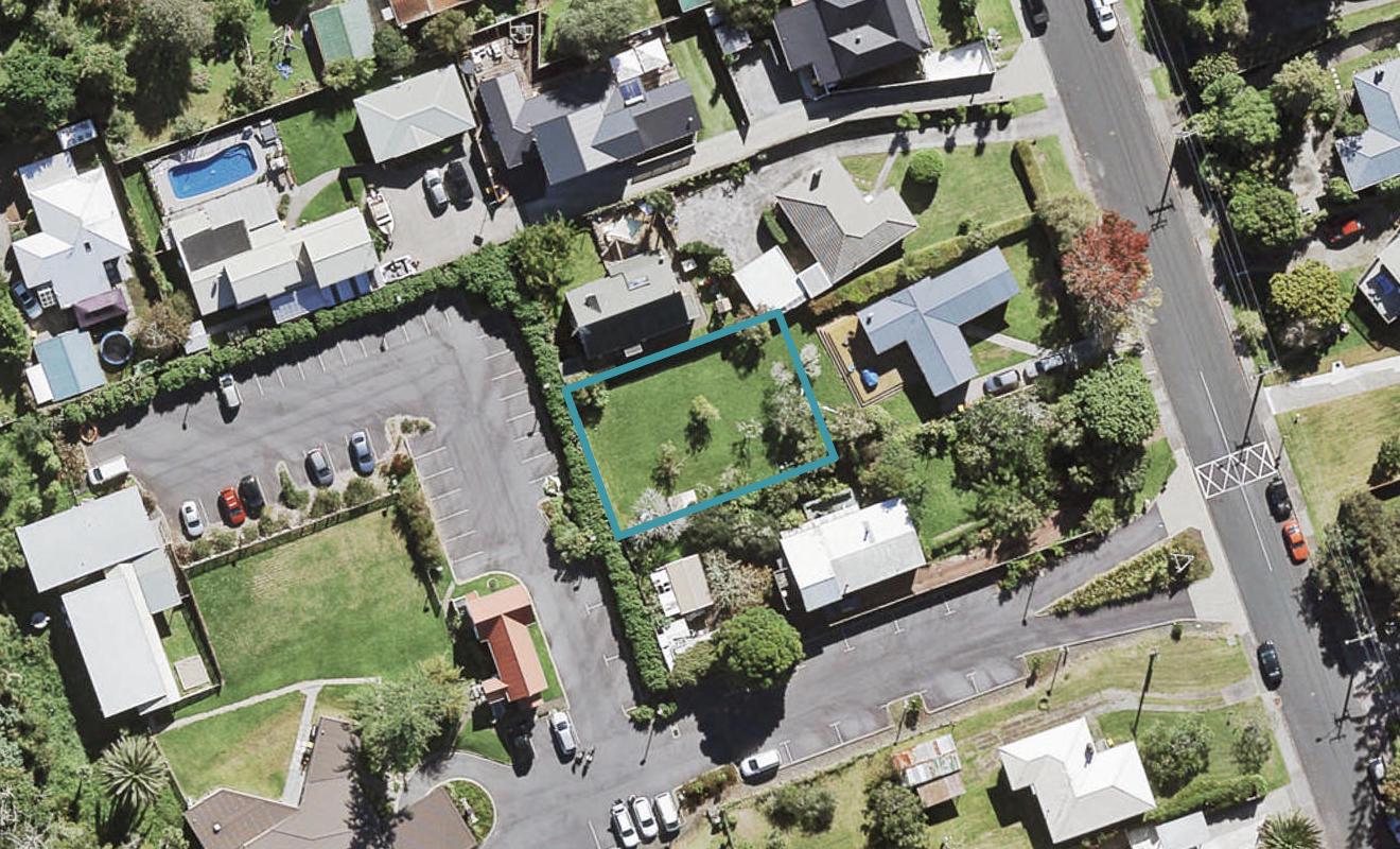 60A Tramway Road, Beach Haven, Auckland - Carousel 1