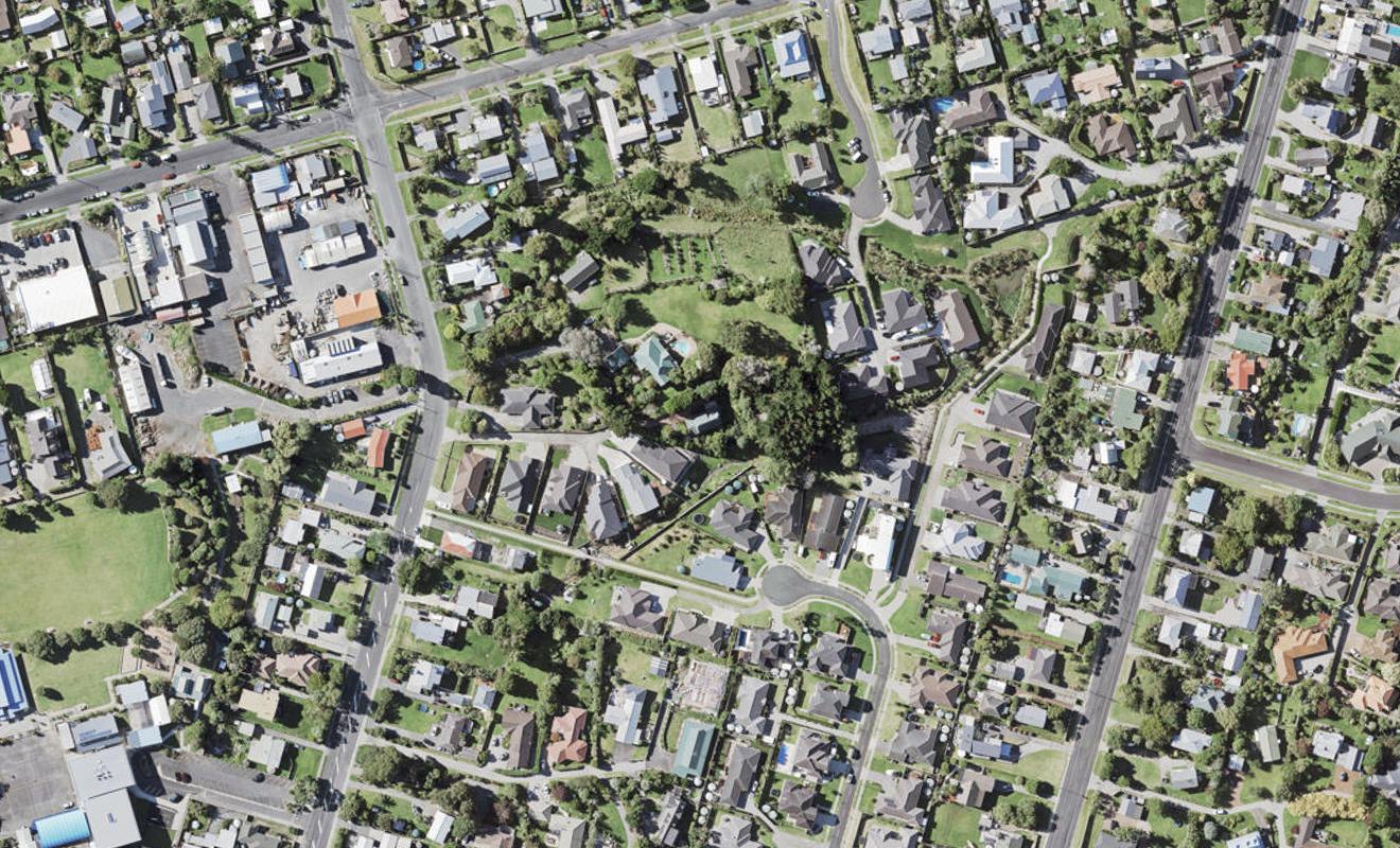 33A Bell Road, Beachlands, Auckland - Carousel 1