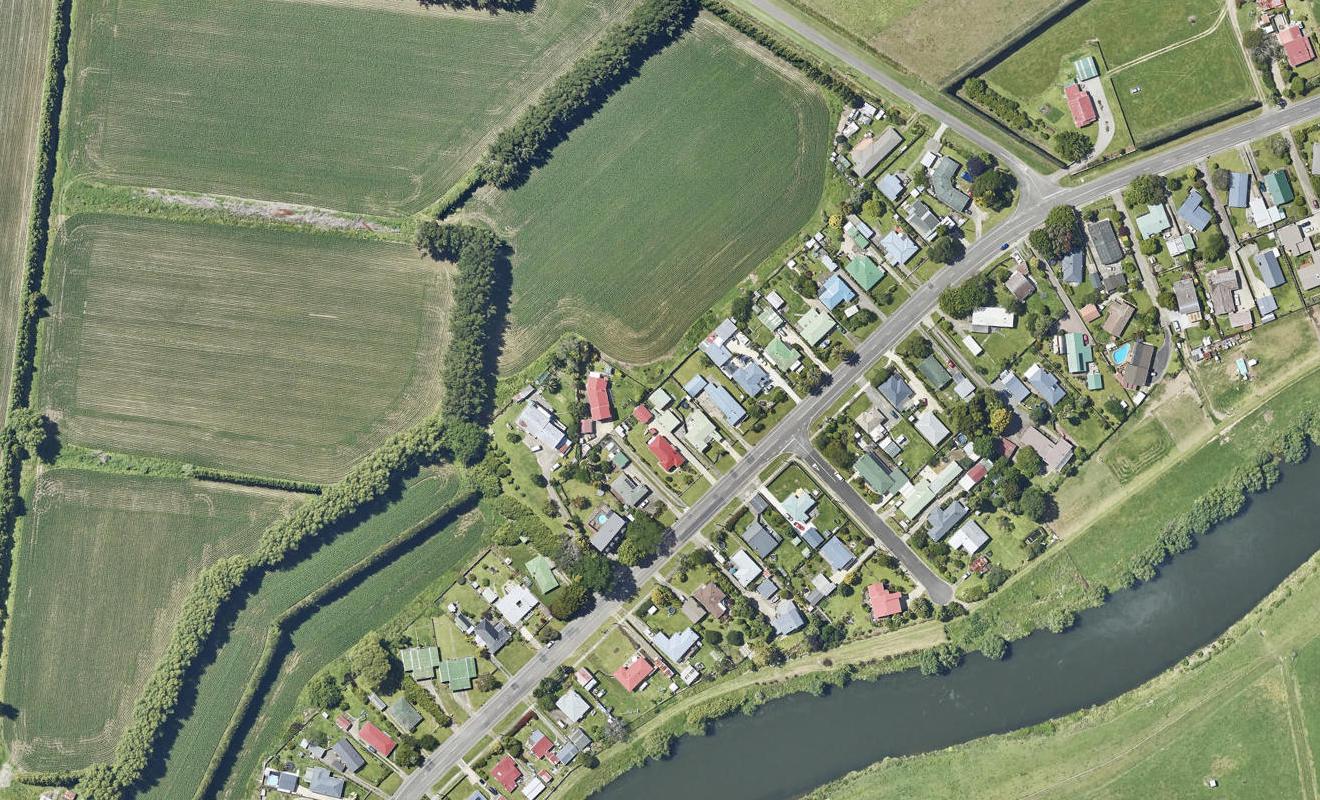 142A College Road, Edgecumbe, Edgecumbe - Carousel 1