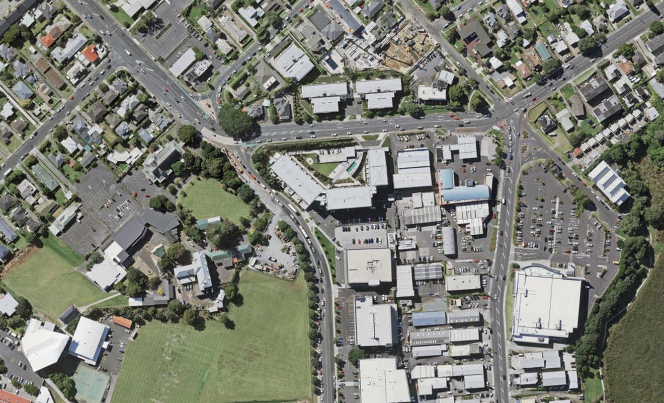 B 204/130 Anzac Street, Takapuna, Auckland - Carousel 1