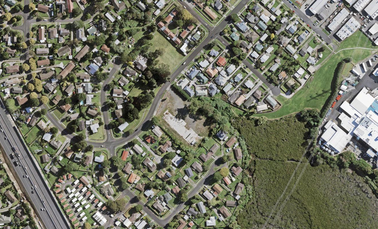 91B Kindergarten Drive, Conifer Grove, Takanini - Carousel 1