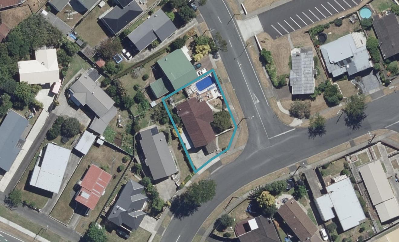 5 Garden Heights Avenue, Glenview, Hamilton - Carousel 1
