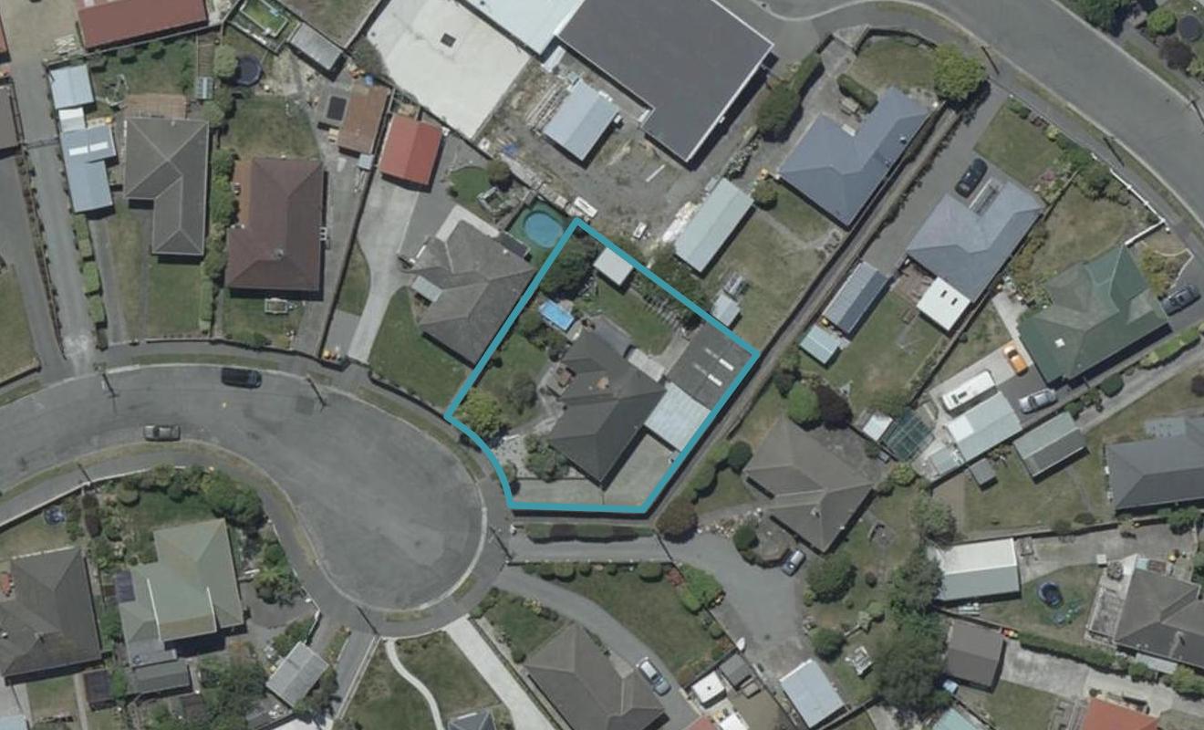 15 Quebec Place, Wainoni, Christchurch - Carousel 1