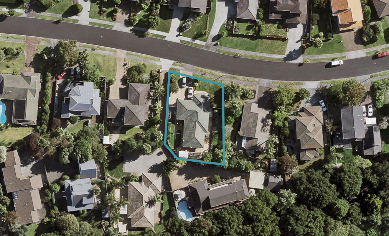 31 Kuripaka Crescent, The Gardens, Auckland - Carousel 1