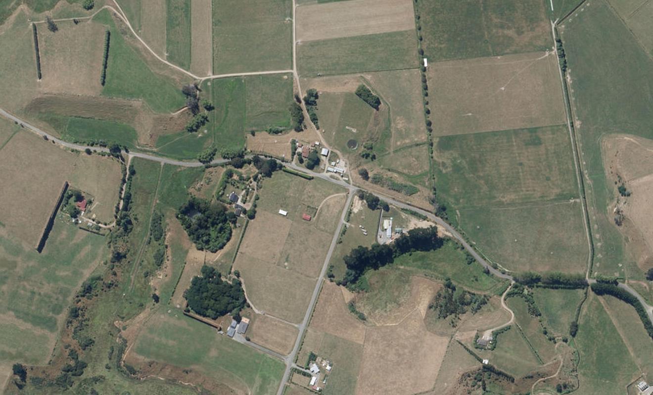 2 Laward Road, Shannon, Palmerston North - Carousel 1