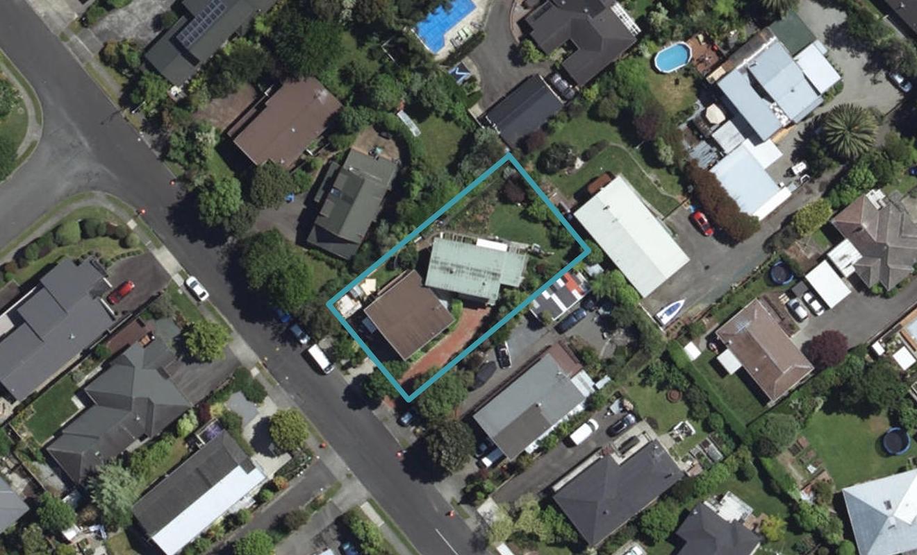 2/12 Farnham Drive, Richmond, Richmond - Carousel 1
