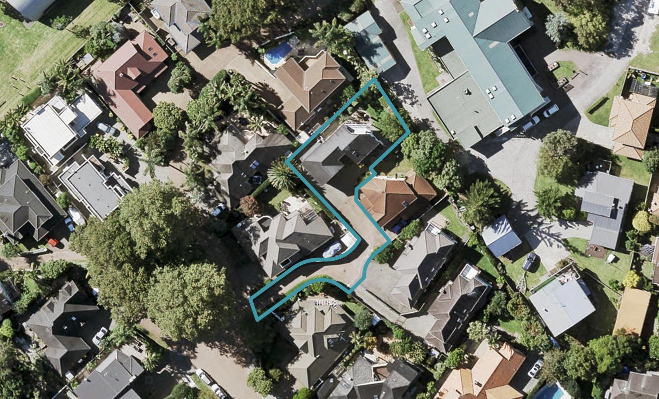 33A Oakwood Grove, Eastern Beach, Auckland - Carousel 1