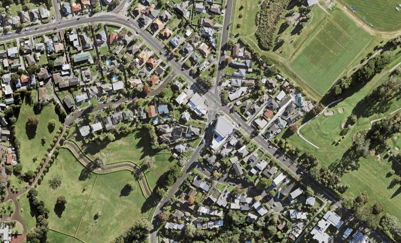 3A Commodore Drive, Mount Roskill, Auckland - Carousel 1