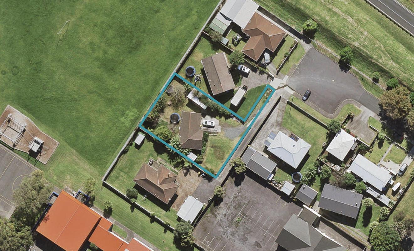 13 Mikasa Place, Mangere, Auckland - Carousel 1