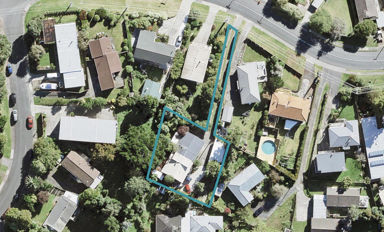 1/84 Glenvar Road, Torbay, Auckland - Carousel 1