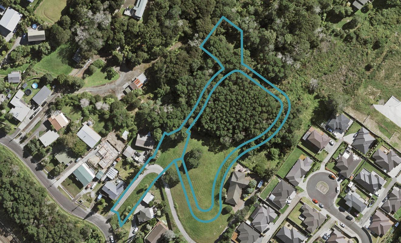 12 Mara Way, Sunnyvale, Auckland - Carousel 1