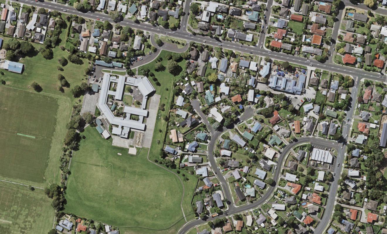 6B Rosina Place, Pakuranga, Auckland - Carousel 1