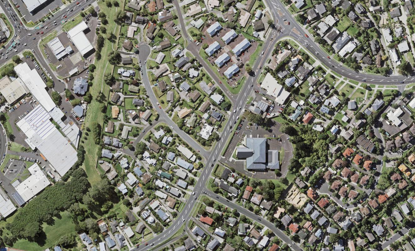 1C Altair Place, Windsor Park, Auckland - Carousel 1