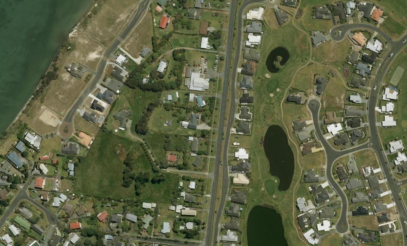 308 One Tree Point Road, One Tree Point - Carousel 1