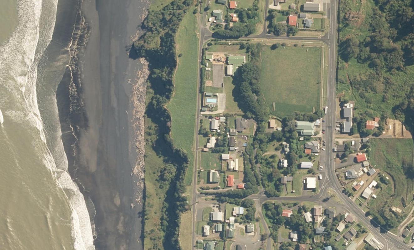 35 Aria Terrace, Mokau - Carousel 1